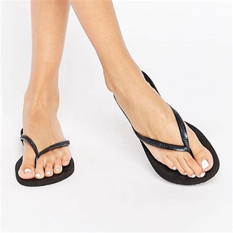 Womens Designer Flip Flops .